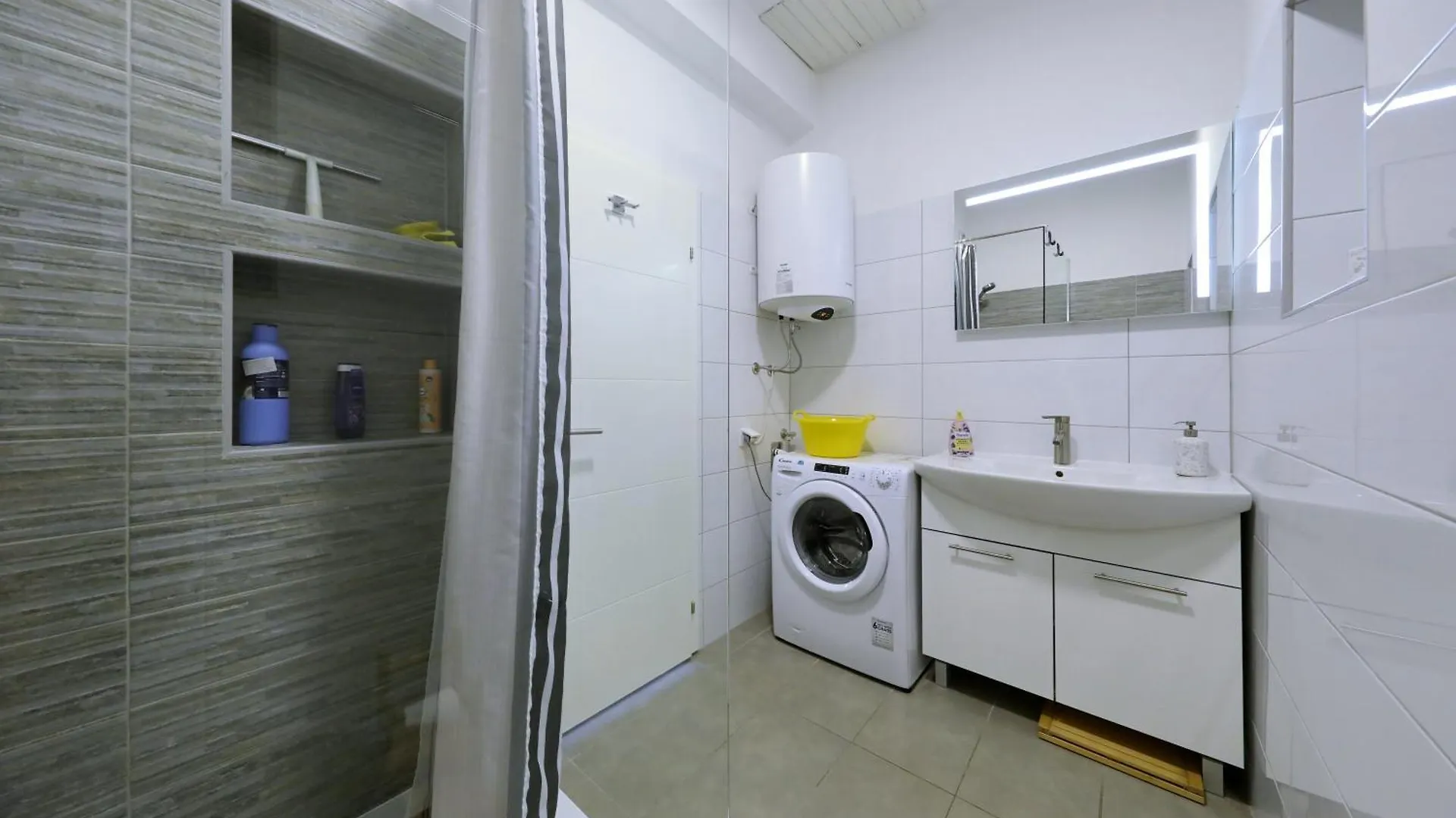 Horizonte Apartman Mandre 0*,  Croatia