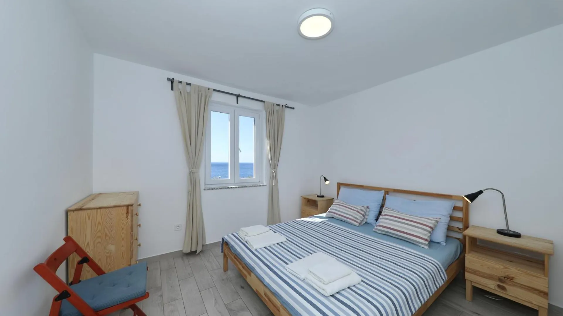 Horizonte Apartman Mandre 0*,  Croatia